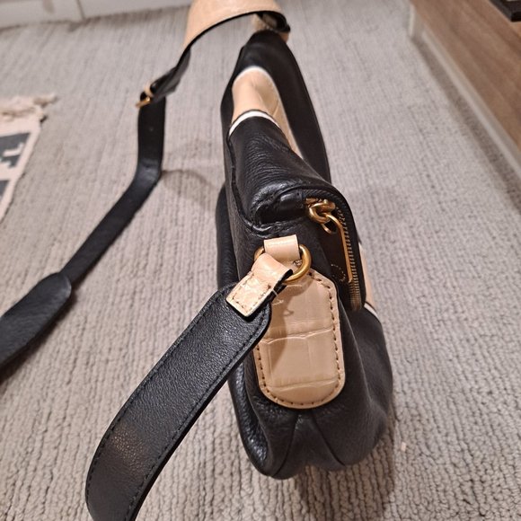 Marc by Marc Jacobs Leather Crossbody Purse - Picture 9 of 10